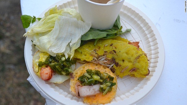 bao my khen nuc no 10 mon an duong pho viet nam hinh anh 3