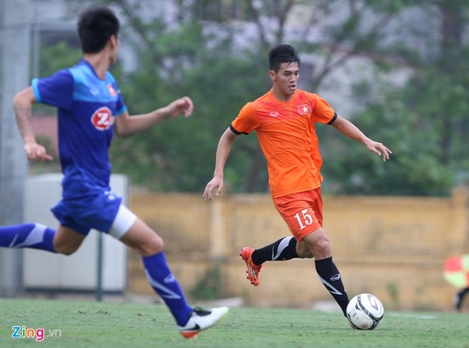 DT Viet Nam vs U19 Viet Nam (0-0): Tran dau gay that vong hinh anh 1