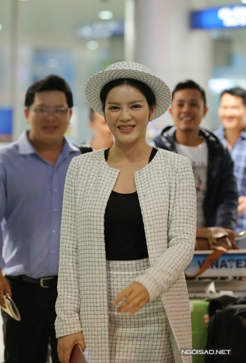 ly-nha-ky-duoc-fan-hon-ma-khi-ve-nuoc-2