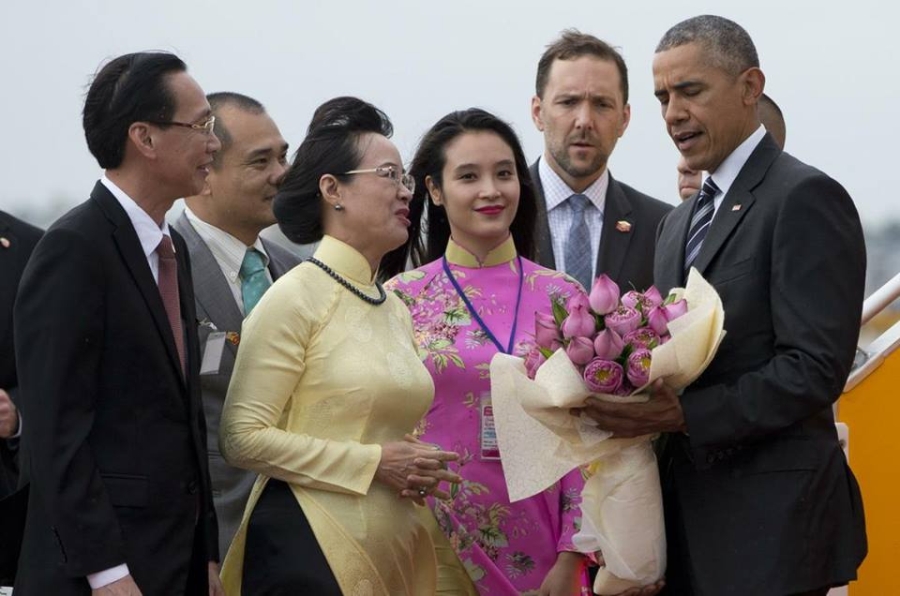 nhung khoanh khac khong the nao quen cua obama tai viet nam hinh anh 12