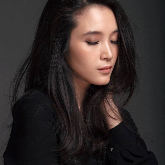 Profile của cô gái xinh đẹp tặng hoa sen cho Tổng thống Obama tại Tân Sơn Nhất - Ảnh 5.