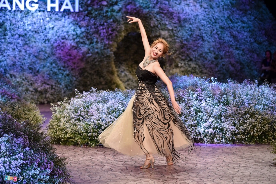 Le Quyen, Thu Phuong dien thoi trang o show Hoang Hai hinh anh 3