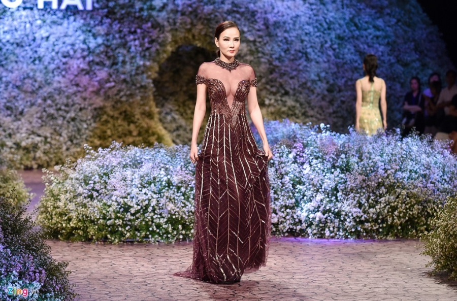 Le Quyen, Thu Phuong dien thoi trang o show Hoang Hai hinh anh 7
