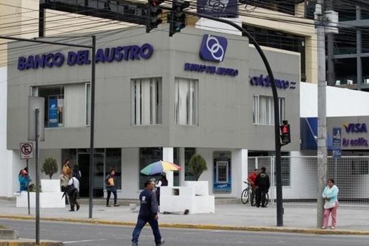  Ngân hàng Banco del Austro của Ecuador. Ảnh: REUTERS 