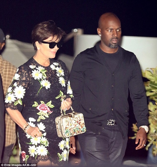 Kim Kardashian lại gây 