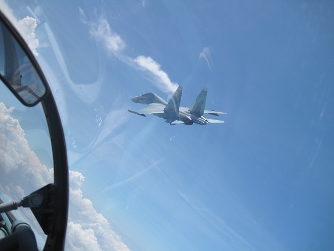 Việt Nam đưa tiêm kích Su-30MK2 diễn tập ở nước ngoài? - Ảnh 4. Việt Nam đưa tiêm kích Su-30MK2 diễn tập ở nước ngoài? - Ảnh 4.