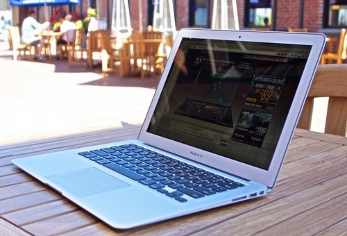 apple-co-the-khai-tu-macbook-air-thay-bang-macbook-retina