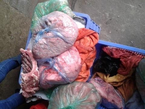 kinh hai thit lon xay 20.000 dong/kg hinh anh 2