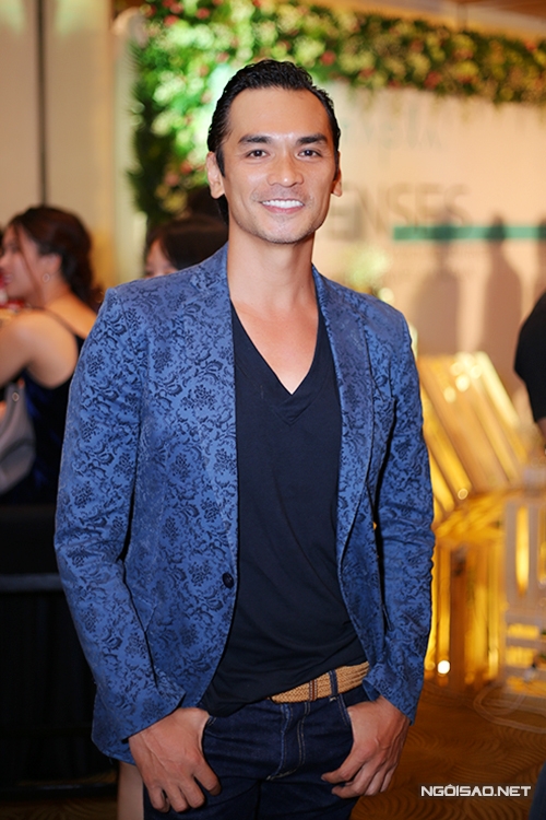 ha-anh-va-chong-sap-cuoi-say-dam-khoa-moi-5