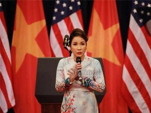 Mỹ Linh phá cách Quốc ca, Mỹ Linh, Ngọc Châu, Thanh Lam