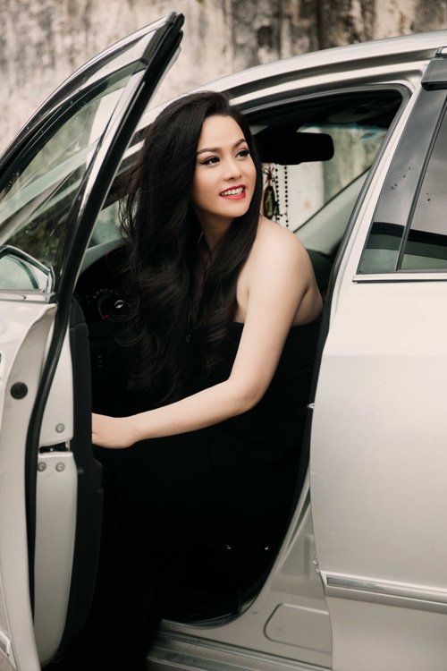 nhat-kim-anh-tu-lai-xe-hop-di-cham-thi-2