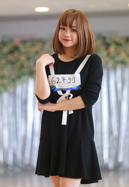thi-sinh-vietnam-idol-gay-chu-y-vi-mac-qua-goi-cam-di-thu-giong-3