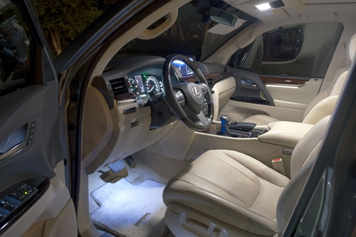 anh-chi-tiet-lexus-lx570-moi-5