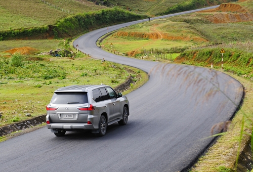 anh-chi-tiet-lexus-lx570-moi-3