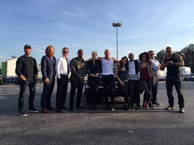 ‘Fast & Furious 8’ khoe phim truong chay no tren bang tuyet hinh anh 1