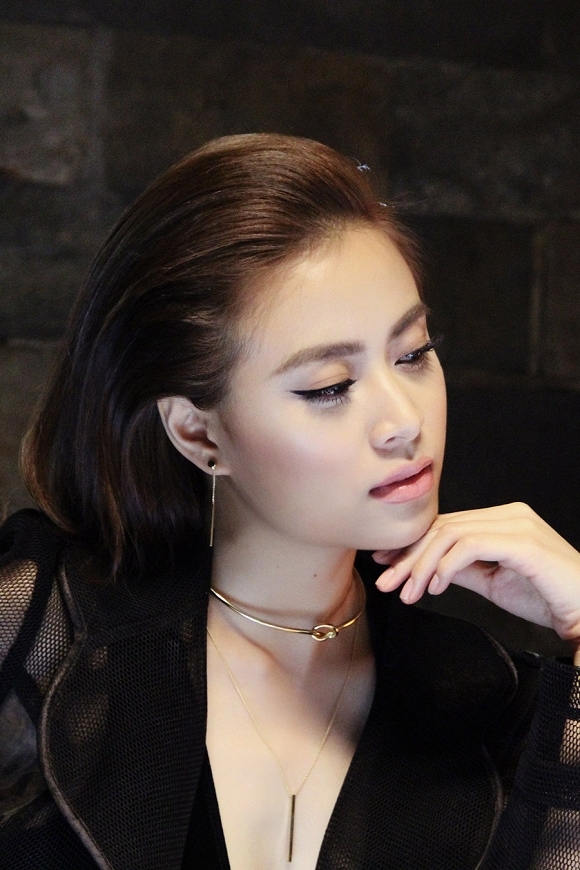 hoangthuylinh-15-ngoisao 1