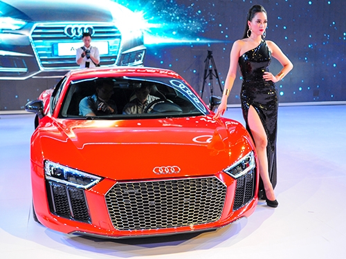 audi-khoe-r8-v10-plus-tai-ha-noi-3