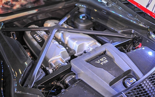 audi-khoe-r8-v10-plus-tai-ha-noi-11