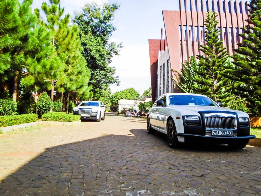 Dai gia Dak Lak choi Rolls-Royce theo cap hinh anh 4