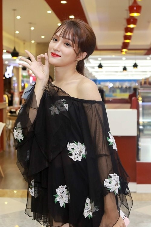 Huong Giang Idol: ‘So thich nam tinh nhat cua toi la phuot’ hinh anh 2