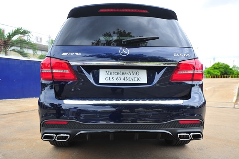 lo-dien-mercedes-gls63-amg-gia-8-43-ty-dong-tai-viet-nam-9