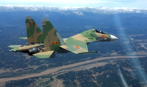tiem-kich-su-30-mat-tich-tren-bien-nghe-an