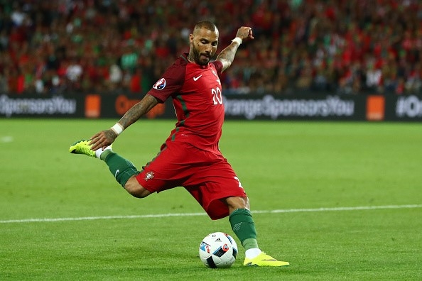 Chi trich Ronaldo la toi ac kinh khung hinh anh 2