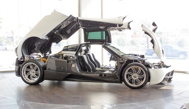 Dieu it biet ve sieu xe trieu do Pagani Huayra sap ve VN hinh anh 1
