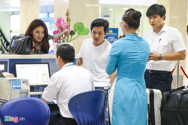 Truong Giang - Nha Phuong chay hoi ha o san bay vi tre gio hinh anh 7
