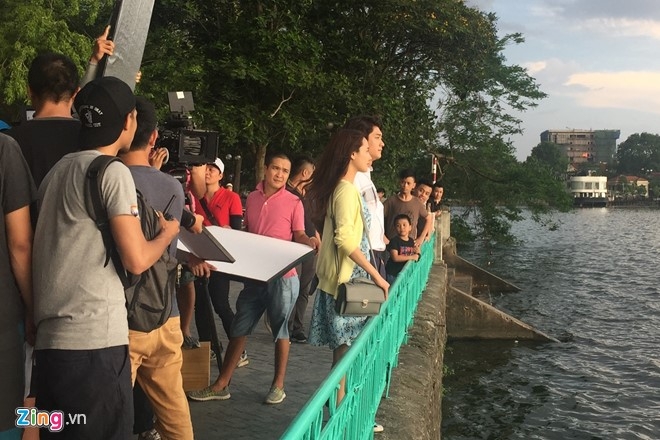 Bat gap Kang Tae Oh, Nha Phuong dien canh tinh cam o Ho Tay hinh anh 1