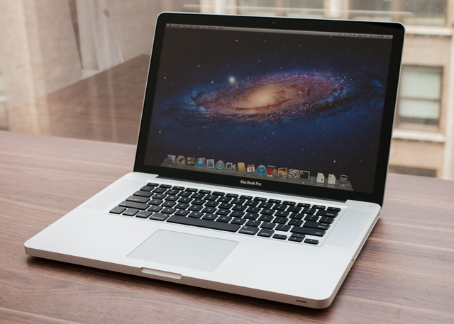  MacBook Pro không có màn hình Retina sẽ sớm bị khai tử. 