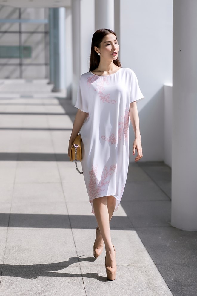 Diem My 9X goi y 9 set trang phuc dao pho he hinh anh 6