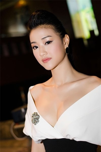 5 my nu tuoi rong mac sexy lam mua lam gio vbiz - 9