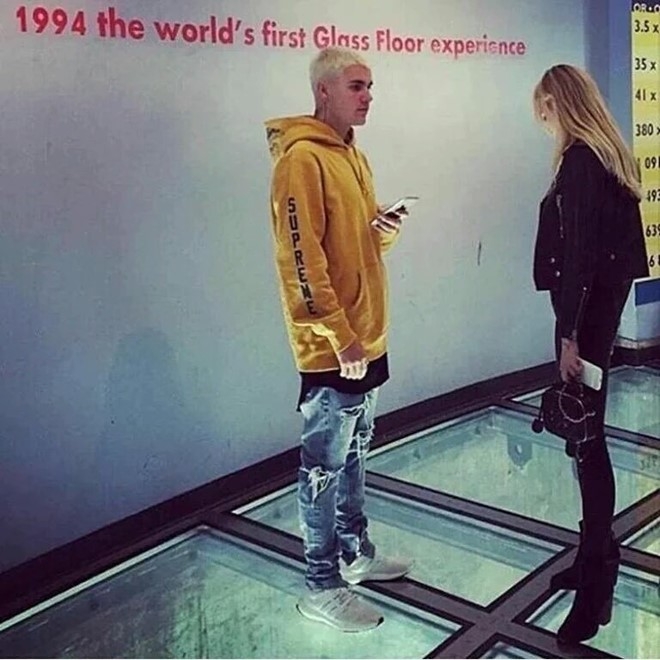 Justin Bieber dua kieu nu ve nha qua dem hinh anh 2