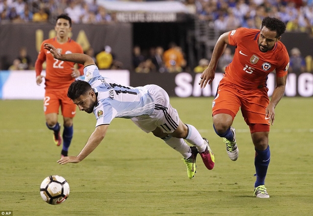  Aguero không thể hiện được gì khi vào sân thi đấu 