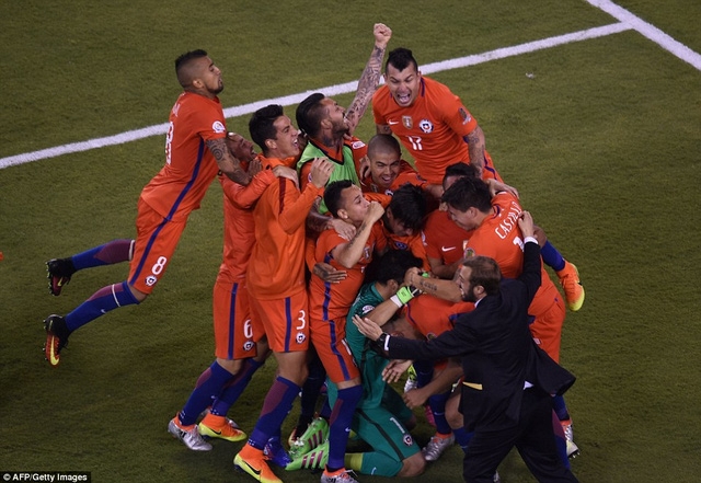  Chile lần thứ hai thắng Argentina ở chung kết Copa America trên chấm luân lưu 