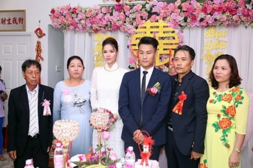 Vì sao gia đình không tới dự tiệc cưới của Mạc Hồng Quân - Kỳ Hân? - Ảnh 1