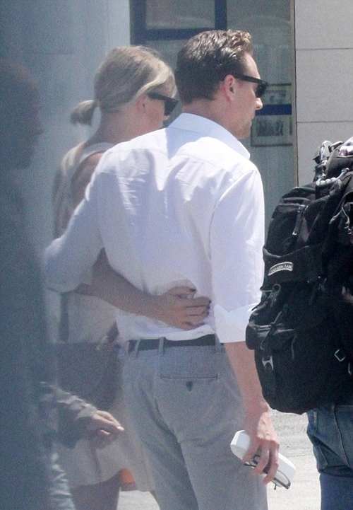 tom-nam-tay-taylor-swift-di-khap-thanh-rome-13