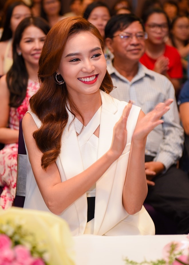 Lan Ngoc: 'Toi va Minh Luan chua phai la tinh yeu' hinh anh 2