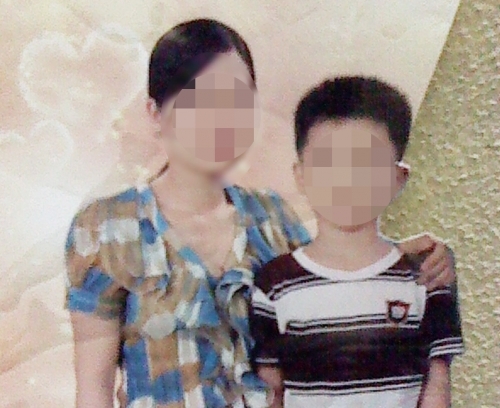 Con dâu đang sống bị cả nhà chồng nhẫn tâm 'khai tử' trên bàn thờ - Ảnh 1