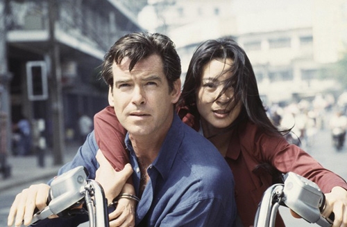 my-nhan-goc-hoa-vao-phim-hollywood-nguoi-gay-sot-ke-nhat-nhoa-8