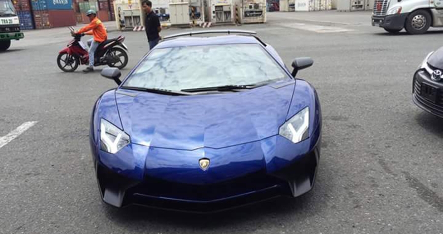 lamborghini-aventador-sv (1).jpg