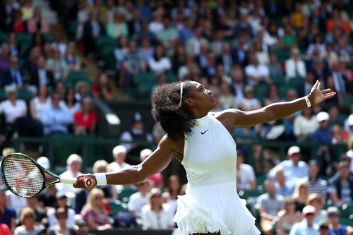  Serena tự tin chờ đối đầu Vesnina, hướng tới trận chung kết toàn Williams 