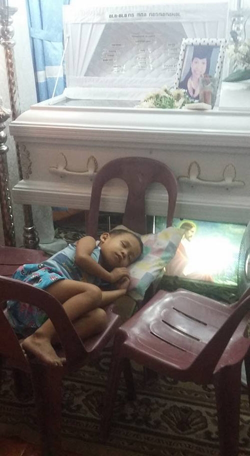 hinh anh be trai bo vo om quan tai me khien trieu trai tim quan dau - 8