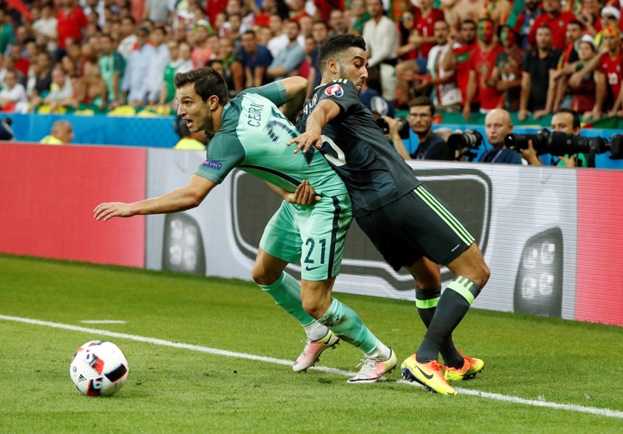 Ronaldo - cau thu hay nhat tran Bo Dao Nha vs Wales hinh anh 6