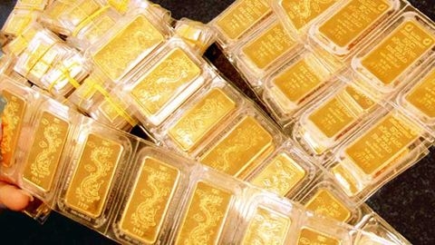 Gia vang giam tiep hon 500.000 dong mot luong hinh anh