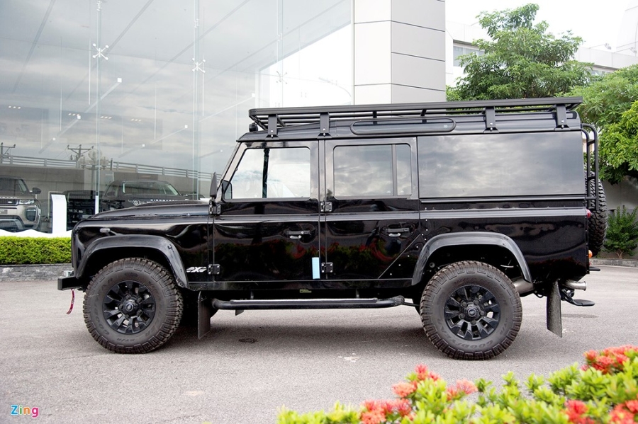 Xe off-road Land Rover Defender hơn 2 tỷ về Việt Nam hình ảnh 3 Xe off-road Land Rover Defender hon 2 ty ve Viet Nam hinh anh 3