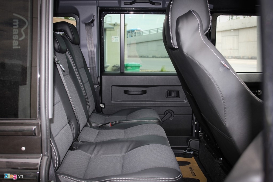 Xe off-road Land Rover Defender hơn 2 tỷ về Việt Nam hình ảnh 11 Xe off-road Land Rover Defender hon 2 ty ve Viet Nam hinh anh 11