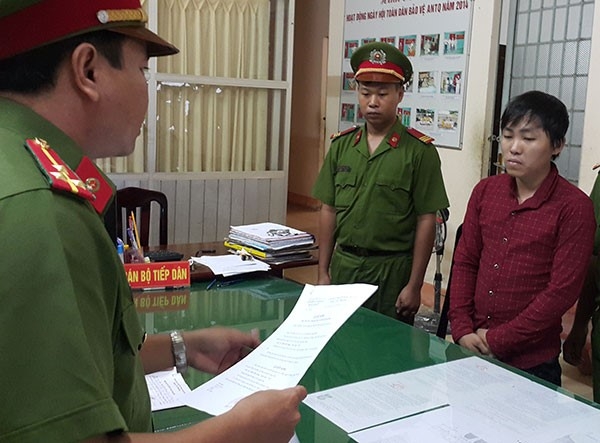 3 thanh nien bi bat vi lam be gai 14 tuoi mang bau hinh anh 1