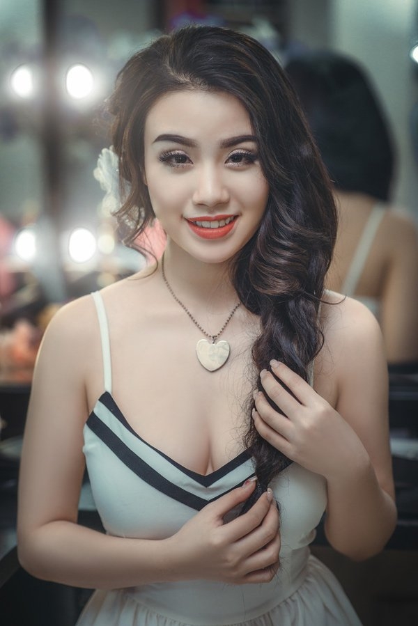 chan ho hang, linh miu gay soc voi bo anh dep nhu thien than hinh anh 12